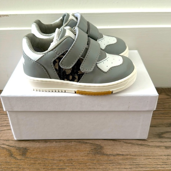 Christian Dior Baby B27 Low-Top Sneaker size 22